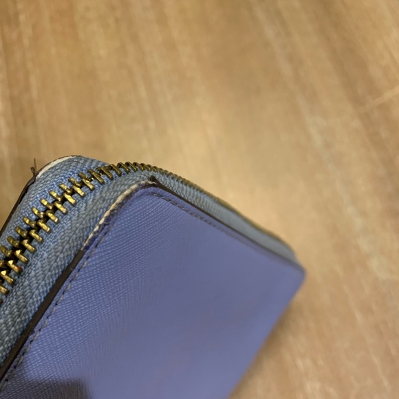 Tory Burch Robinson Zip Continental Wallet - Picture 15 of 16